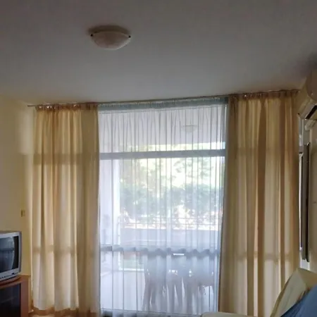 с 2 спални в Apartament *